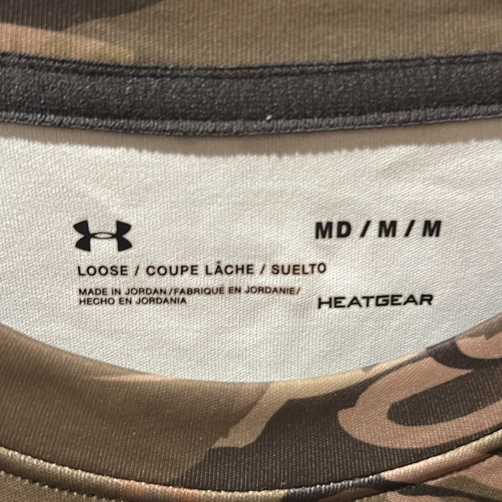 💚HP💚Under Armour Camo Shirt - Picture 2 of 4